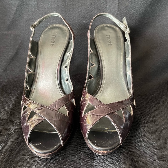 Next Brown Embossed Peep Toe Slingback Platform Size 8 - Picture 2 of 7